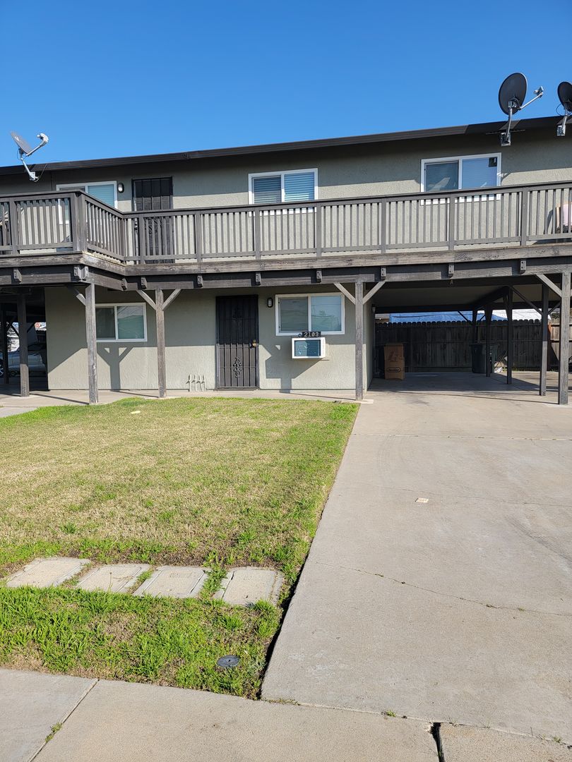 Hughson Apartment: 2103 First Street