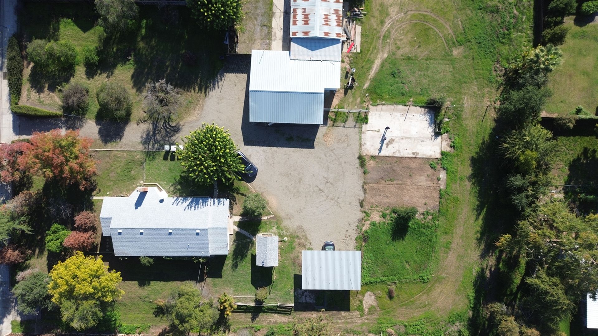 Clovis House: 2560 Fowler Ave.