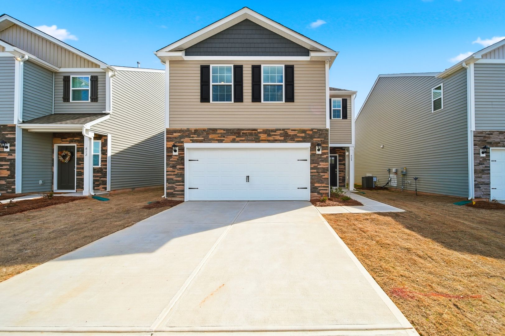 Hickory House: 608 13th Ave Drive NE