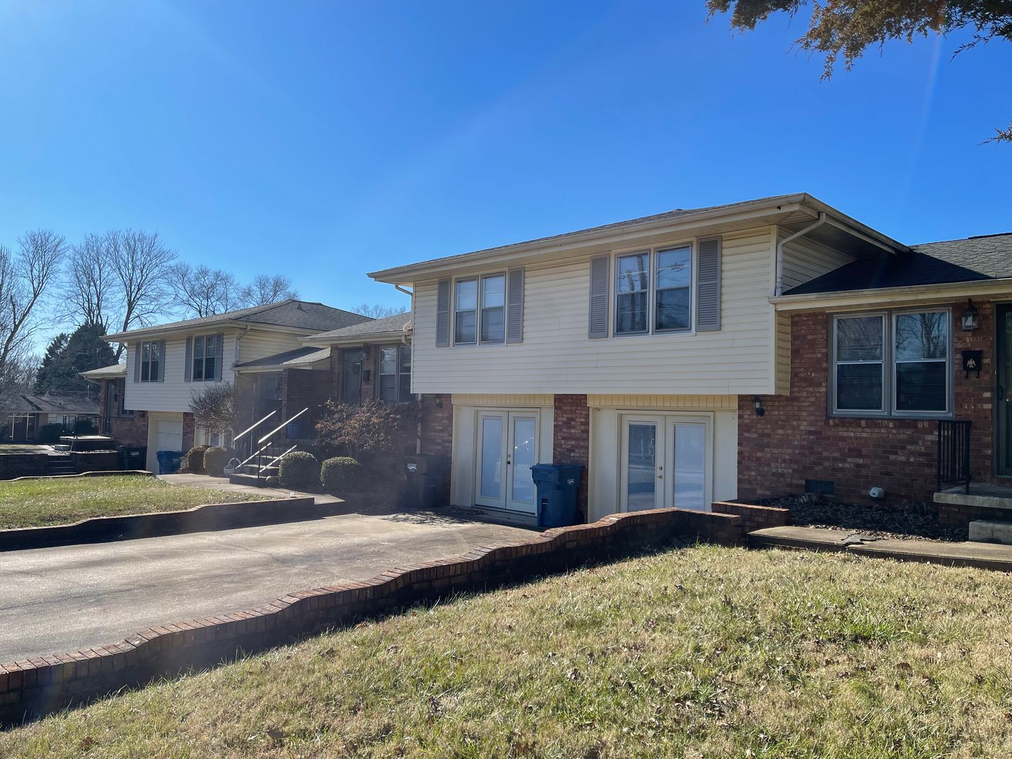 Hickory House: 1133 4th St NW