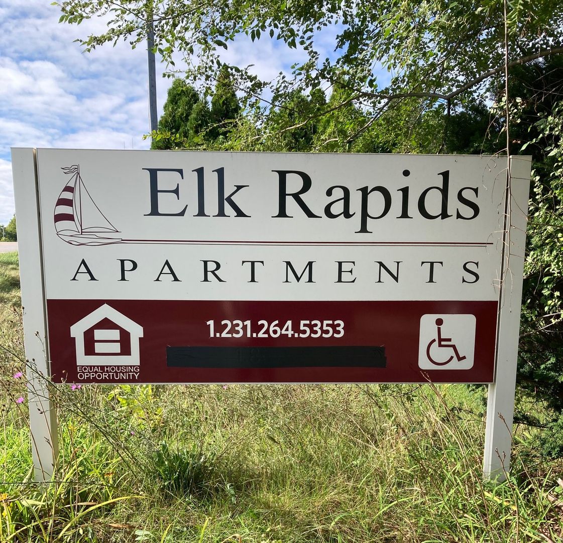 Elk Rapids Apartments