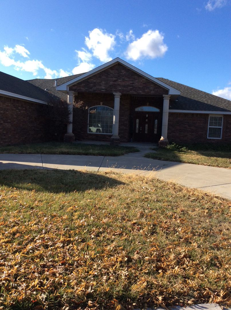 Clovis House: 108 Savannah