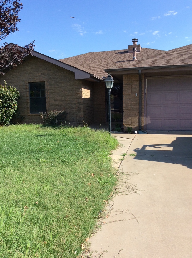 Clovis House: 3808 Don January