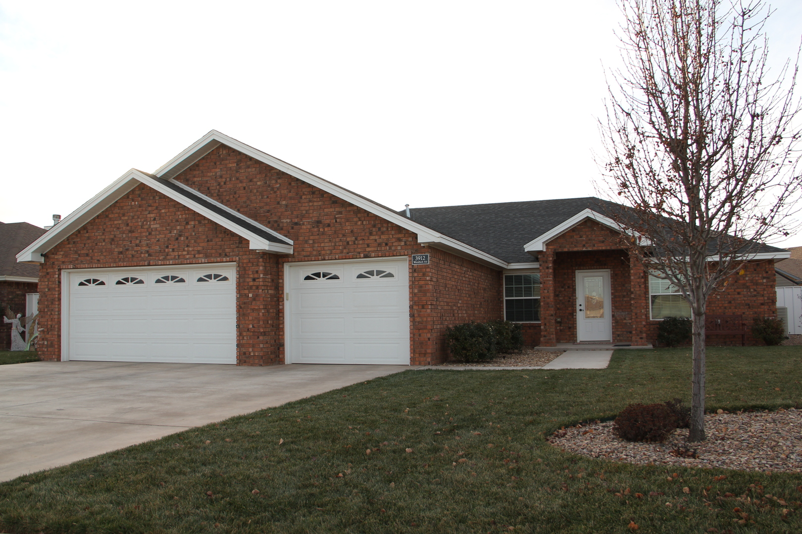 Clovis House: 3912 Woodlark