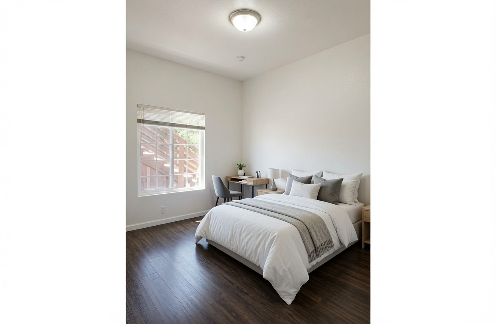 Oakland Apartment: 3215 Filbert St