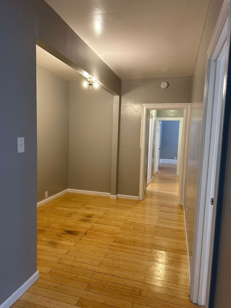 Oakland Apartment: 71 Pearl St.