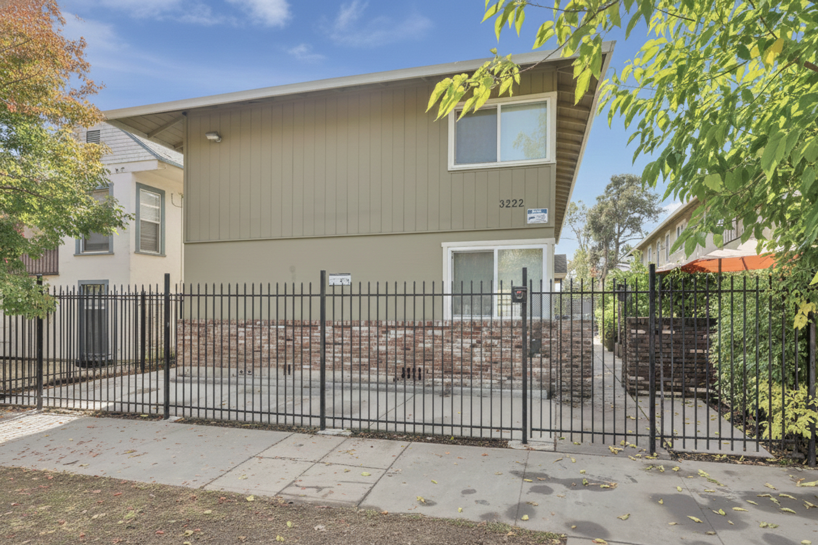 Sacramento Apartment: 3222 2nd Ave.