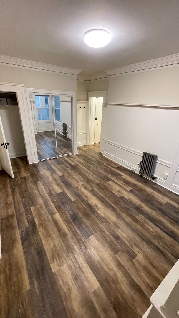 Oakland Apartment: 3301 Telegraph Ave.