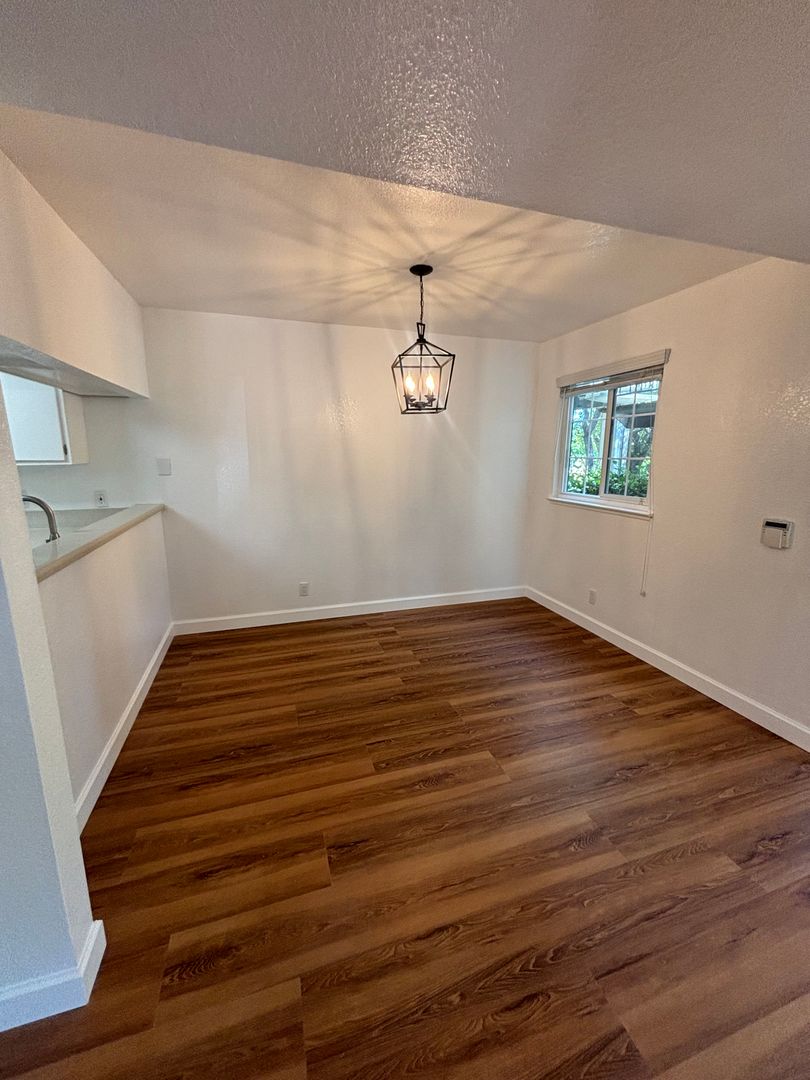 Oakland Condo: 495 Canyon Oaks Drive Unit D