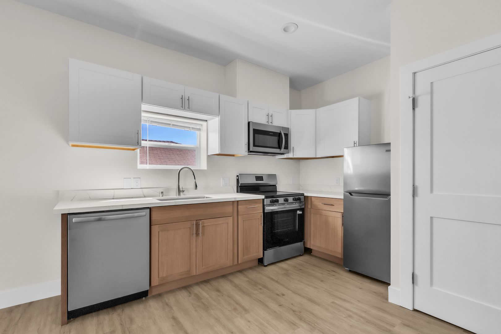 Sacramento Apartment: 3000 T St