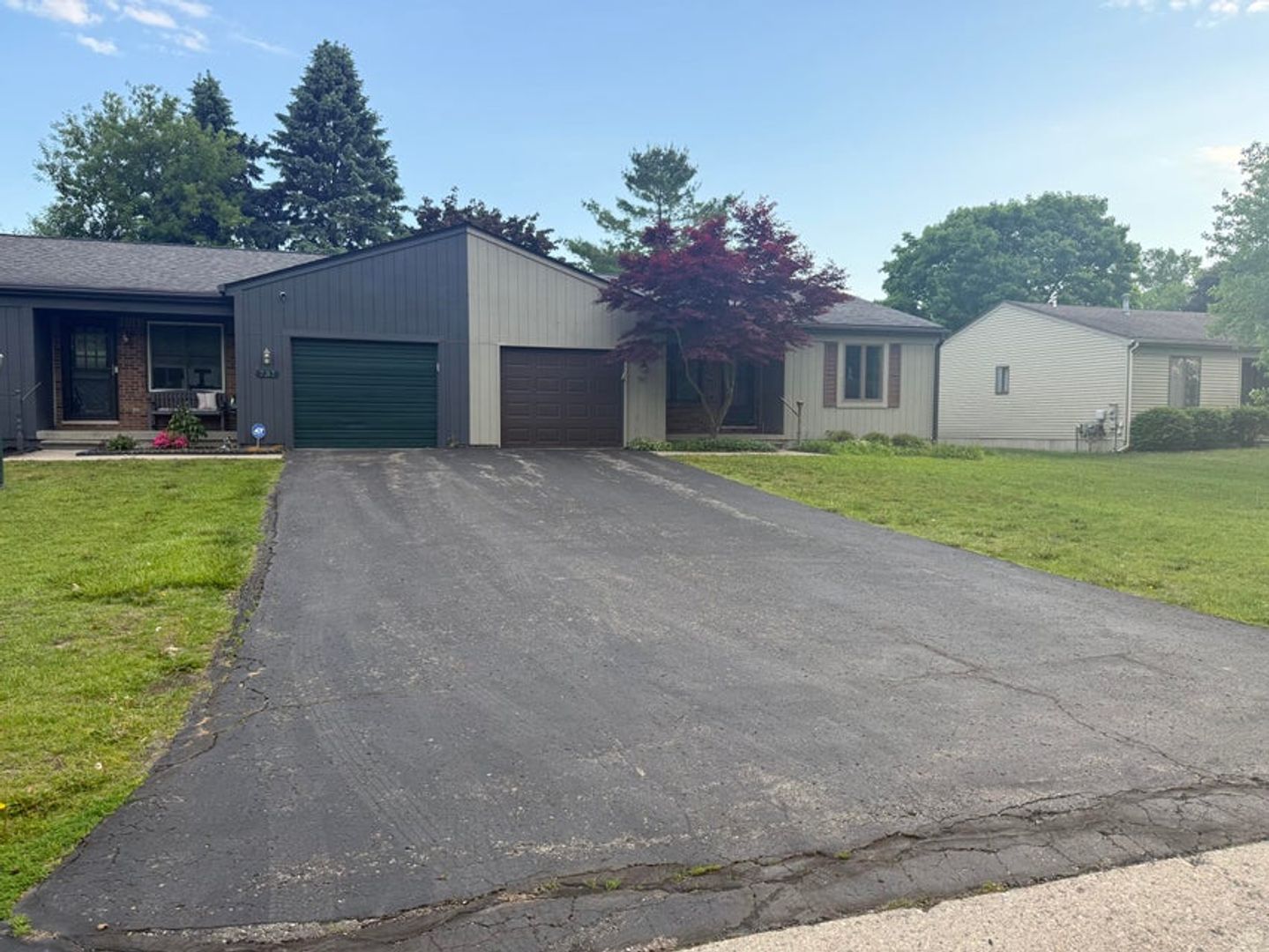 Walled Lake House: 741 Woods Ct
