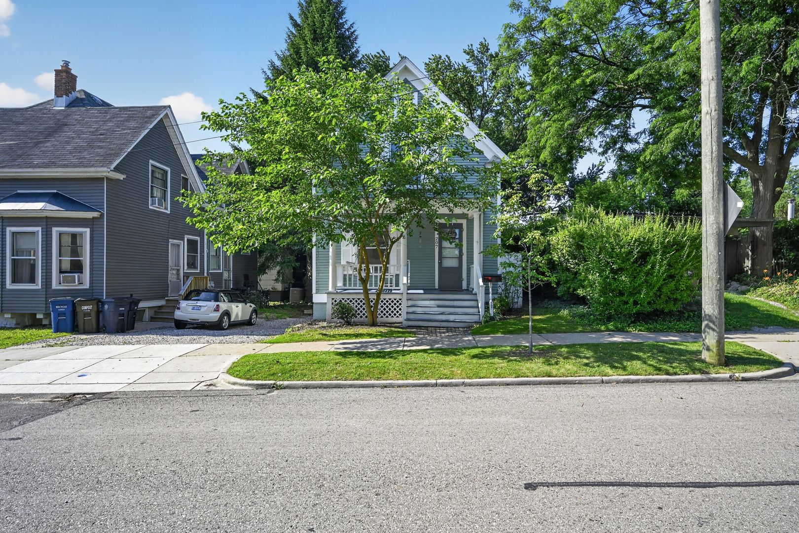 Ann Arbor House: 207 W. Jefferson St.