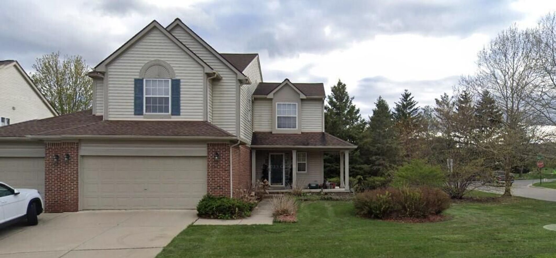 Ann Arbor House: 1929 Harley Dr.