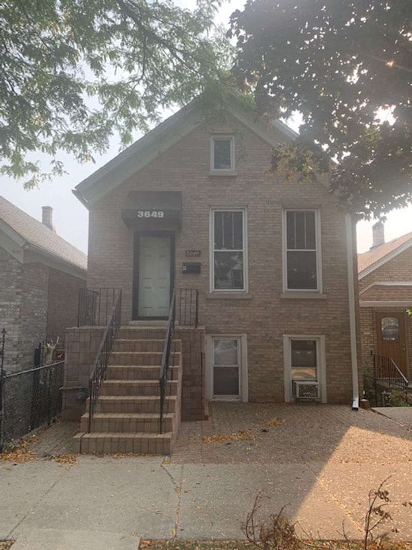 Chicago Apartment: 3649 S. Union Ave.
