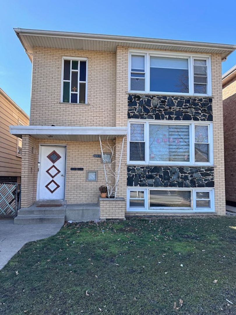 Chicago Apartment: 4536 S Springfield Ave