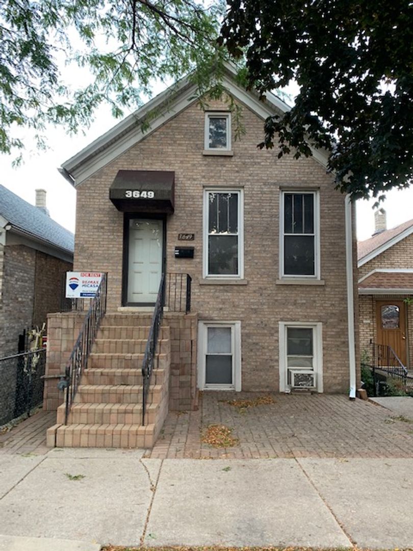 Chicago Apartment: 3649 S. Union Ave.