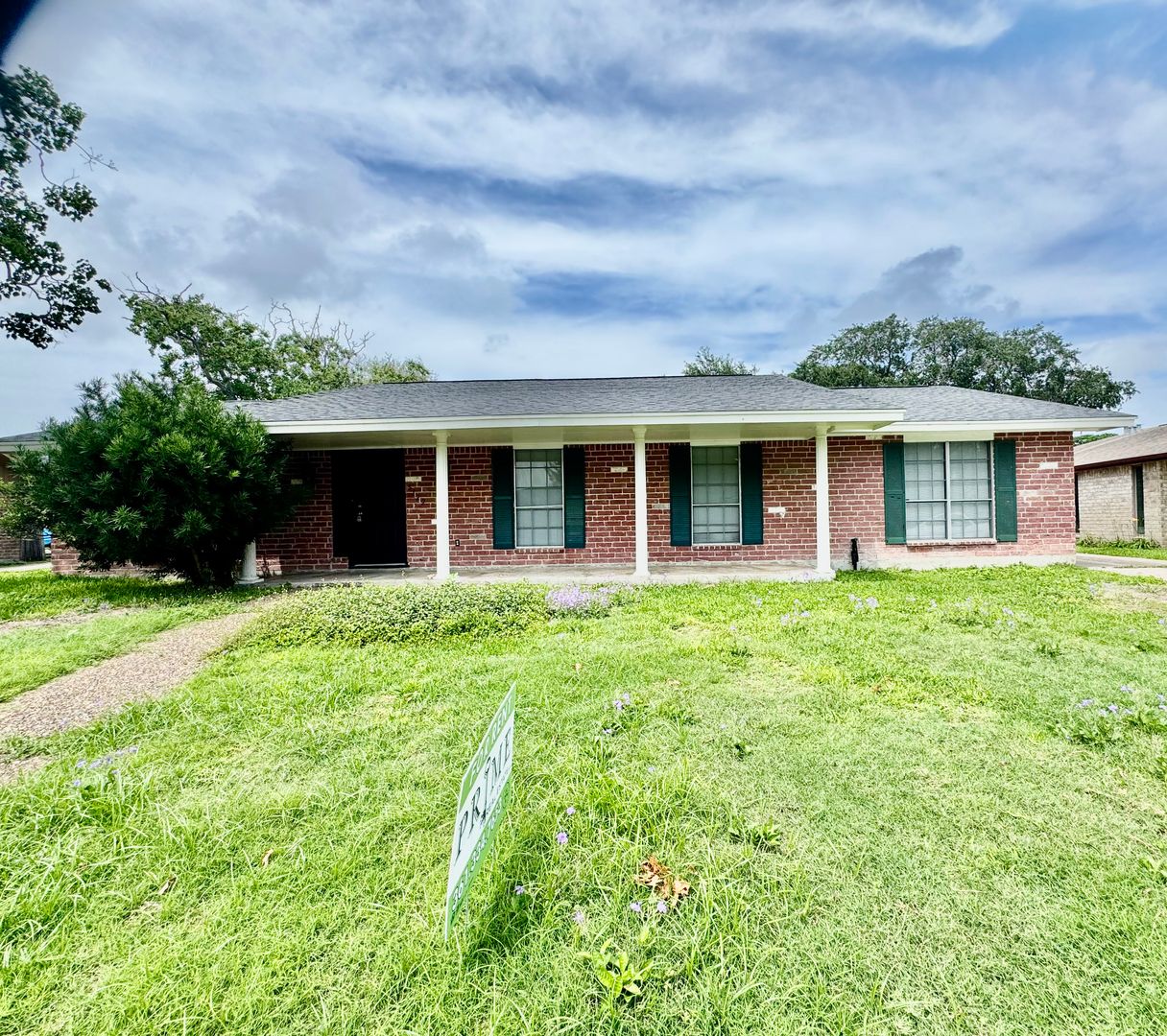 Corpus Christi House: 5122 Moultrie Dr.