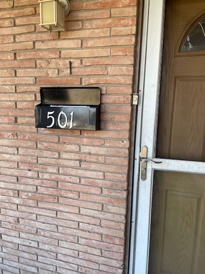 Bay Area- Large 4/2.5- huge master bedroom. 