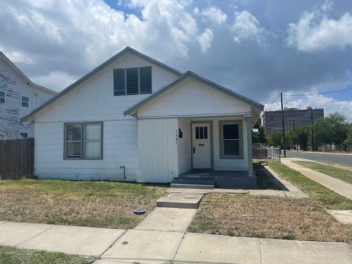 Corpus Christi House: 1601 6th St.