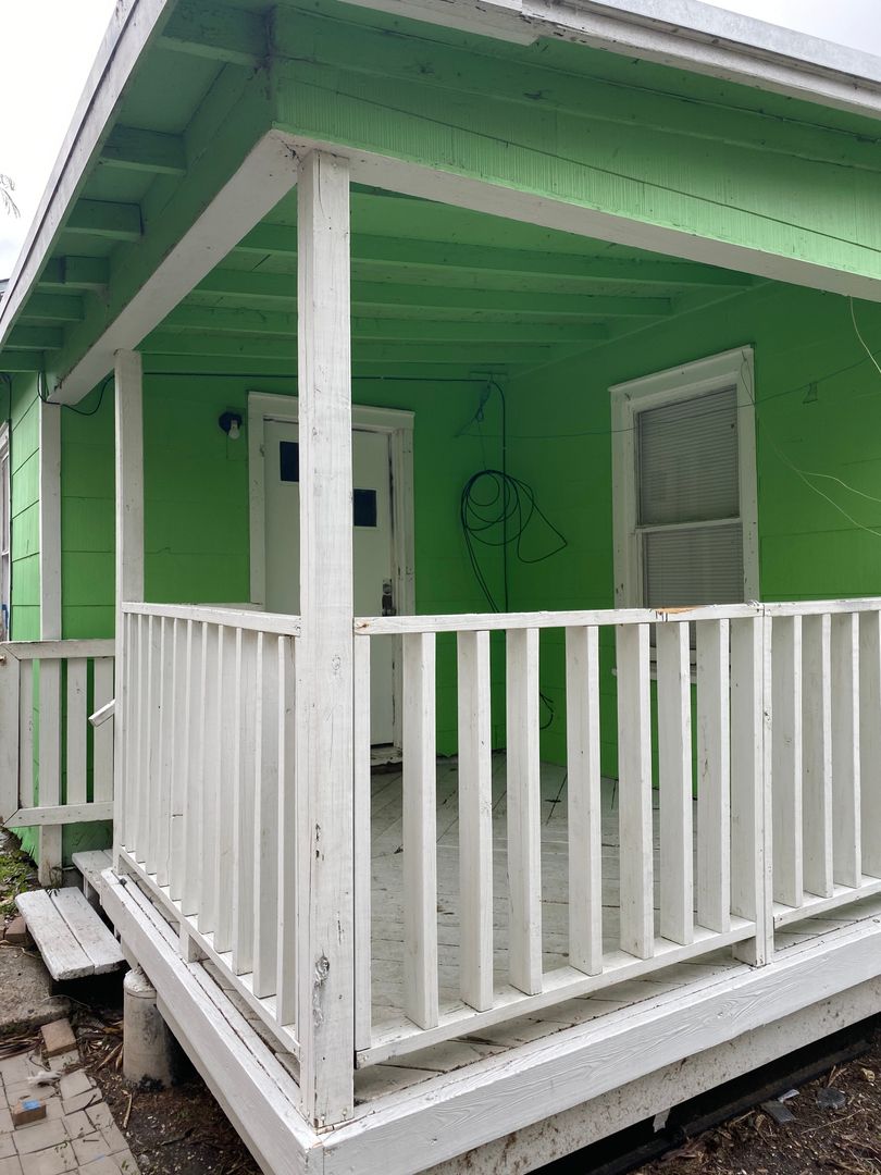 Corpus Christi House: 1654 B 18th