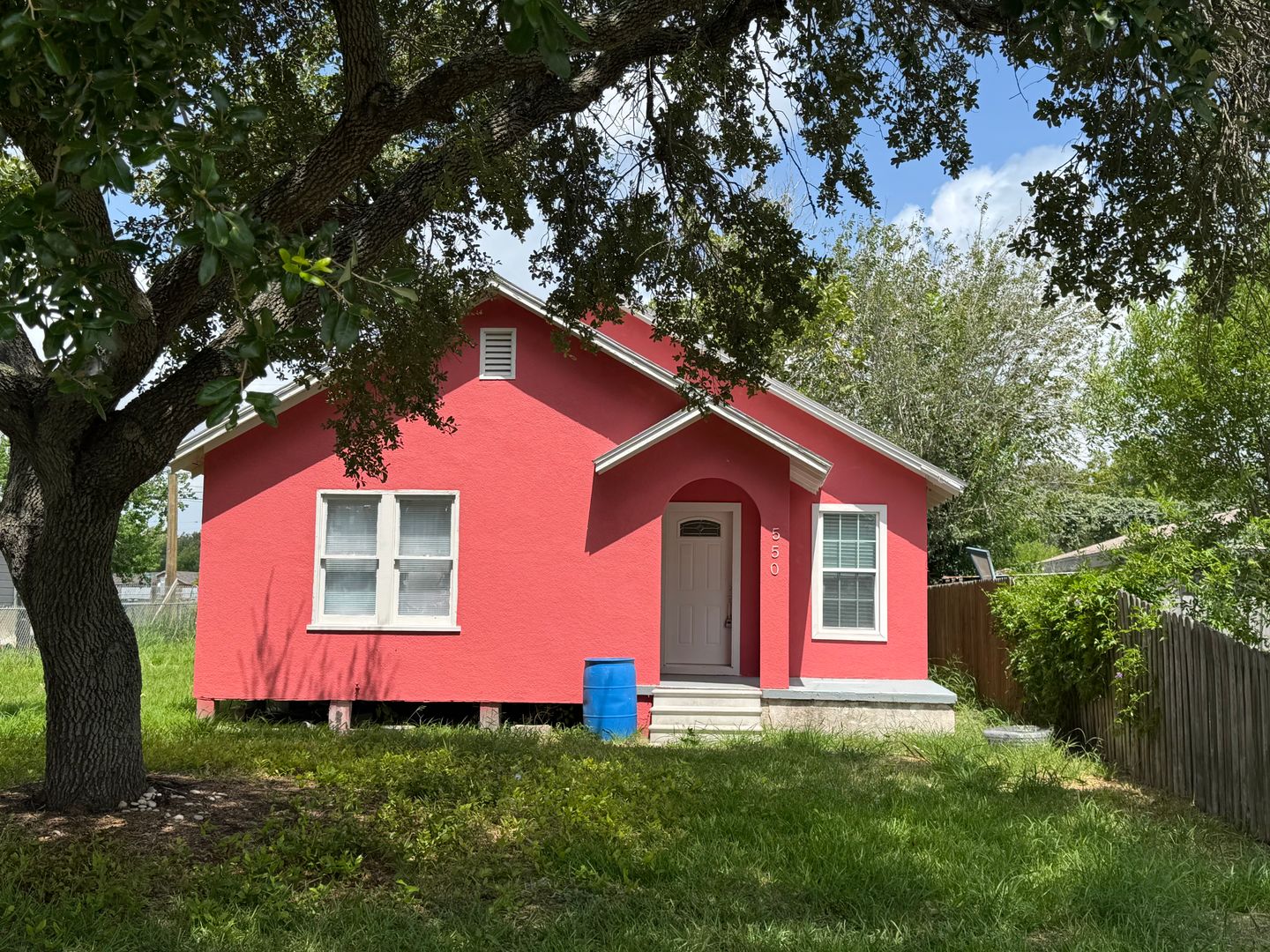 Aransas Pass House: 550 S. Rife
