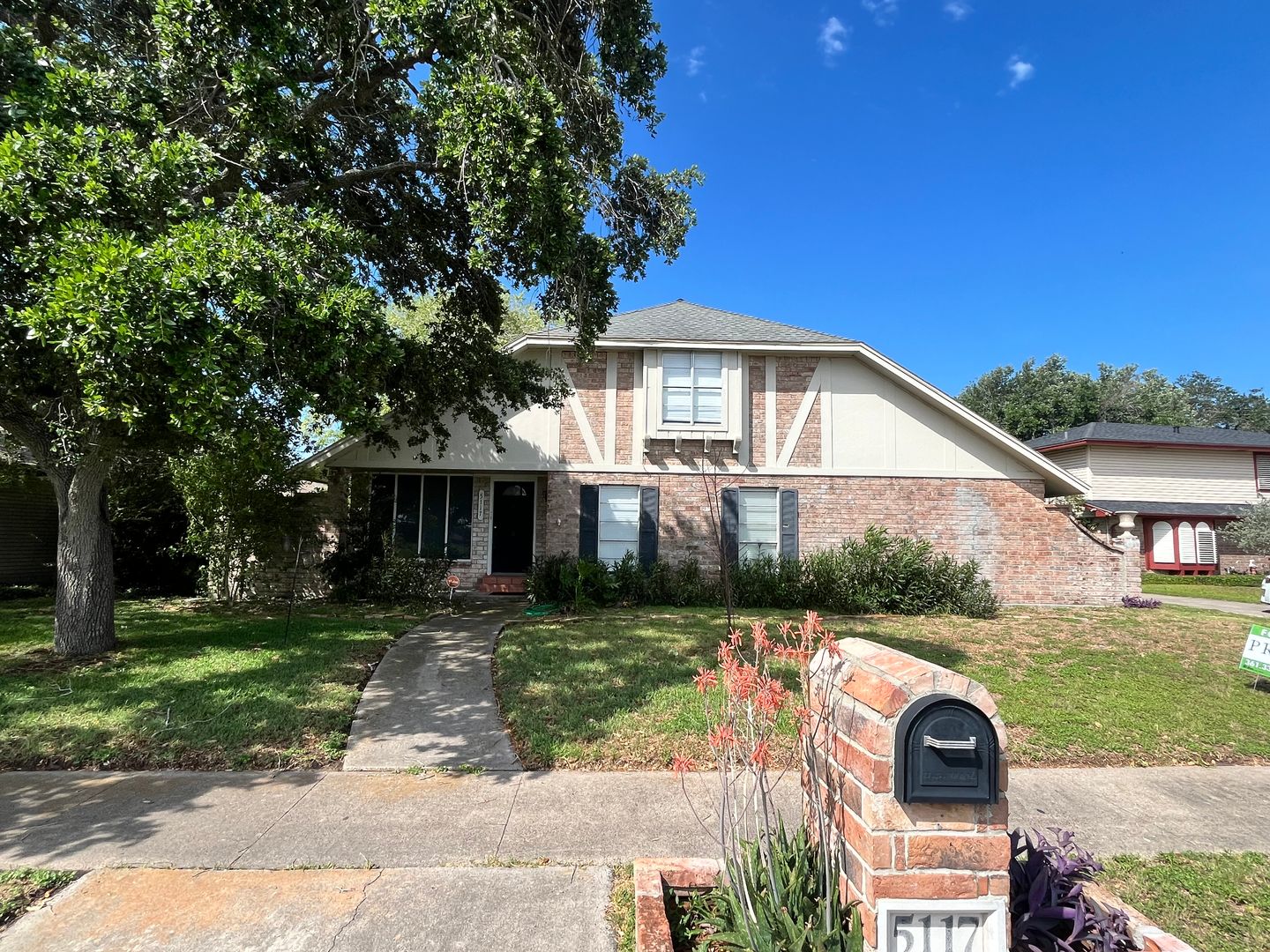 Corpus Christi House: 5117 Royalton Dr.