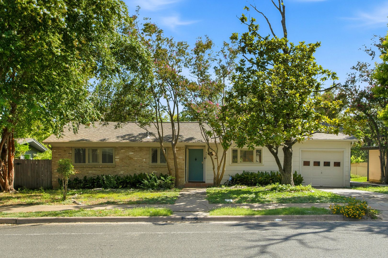 Austin House: 3005 Village Drive