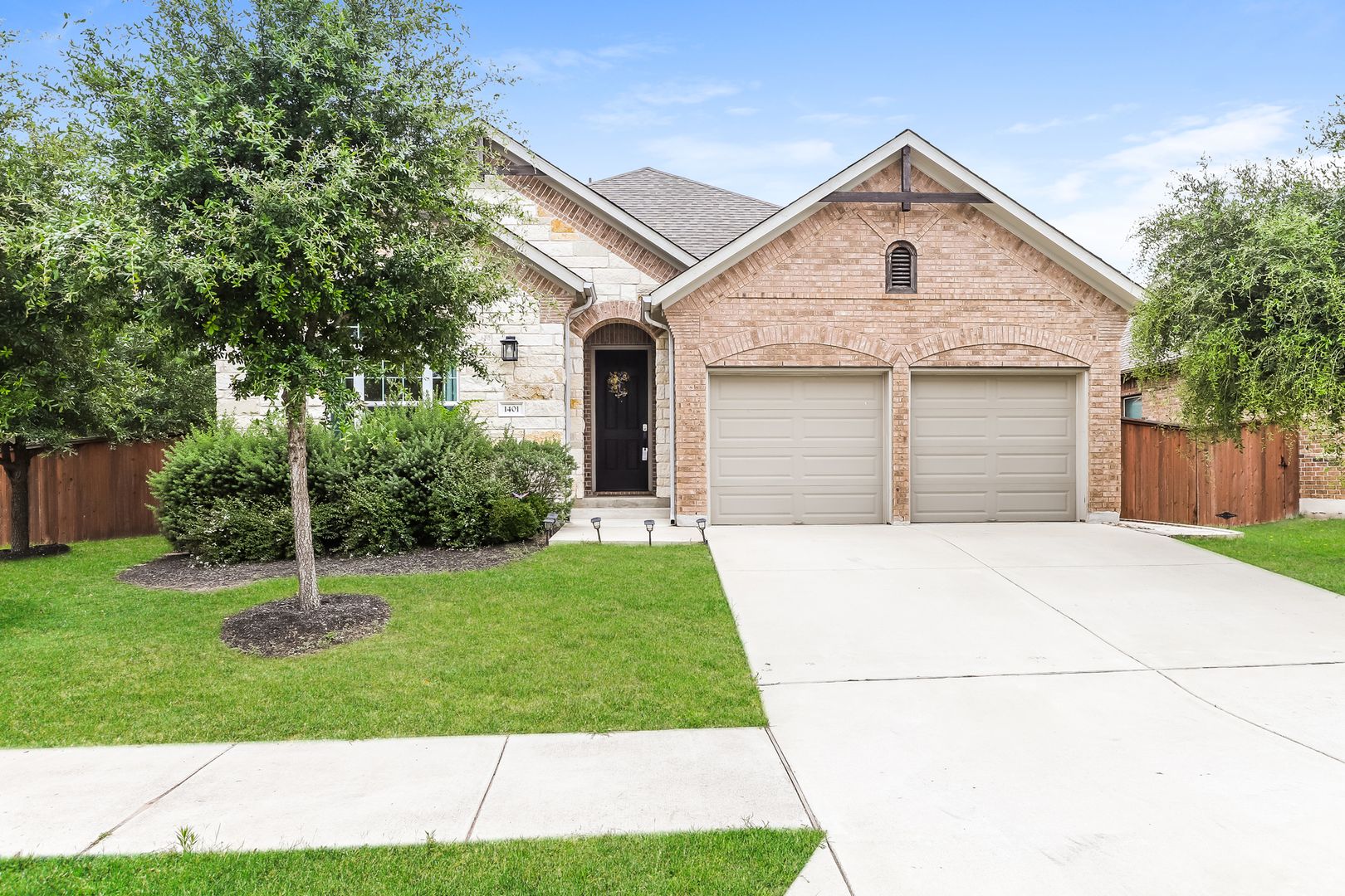 Georgetown House: 1401 Highland Ridge Road