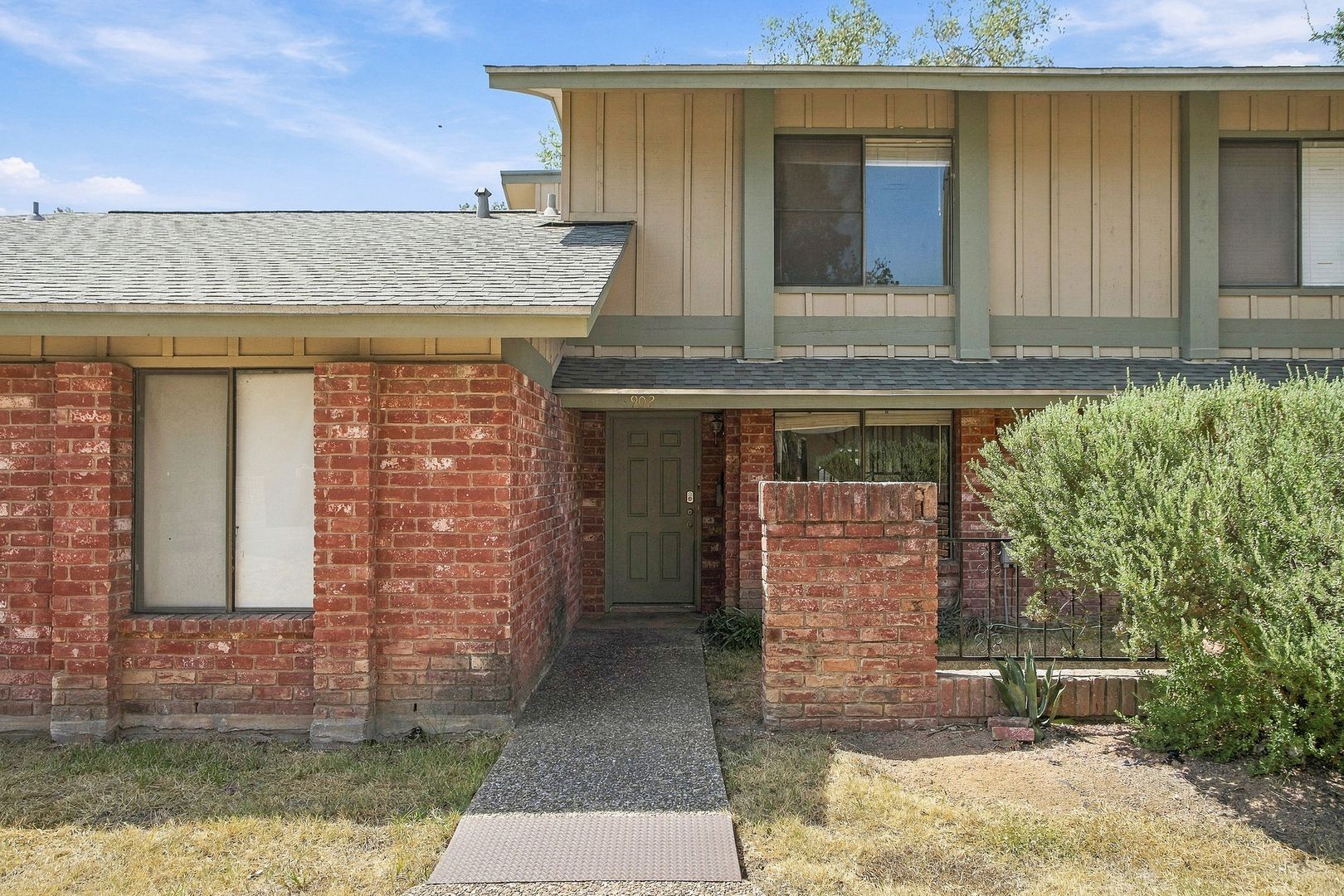 Austin Townhome: 902 Park Village Cove