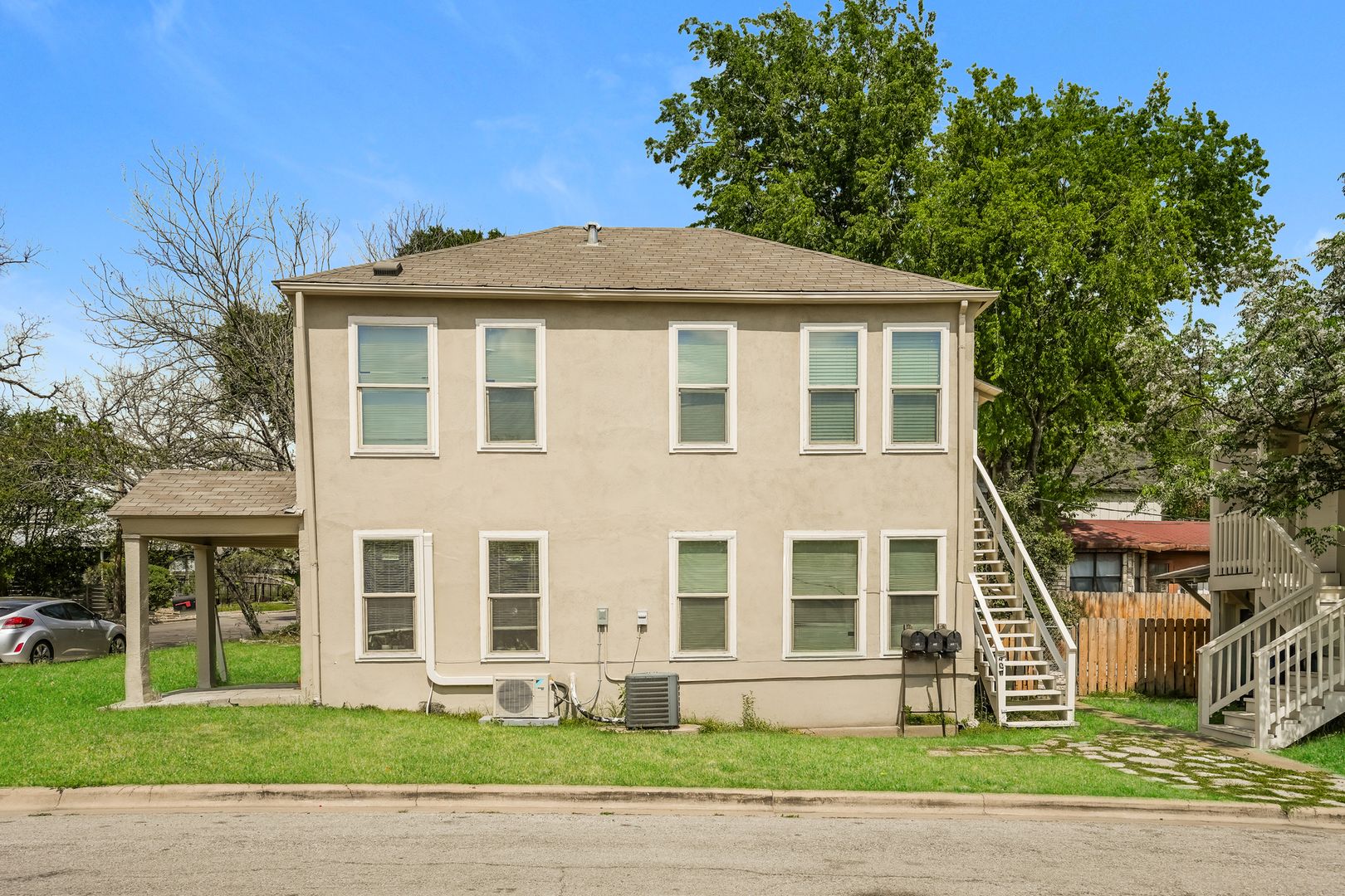 Austin Apartment: 4801 Avenue H