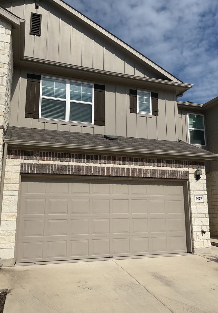 Pflugerville House: 602 B Pearly Eye Drive