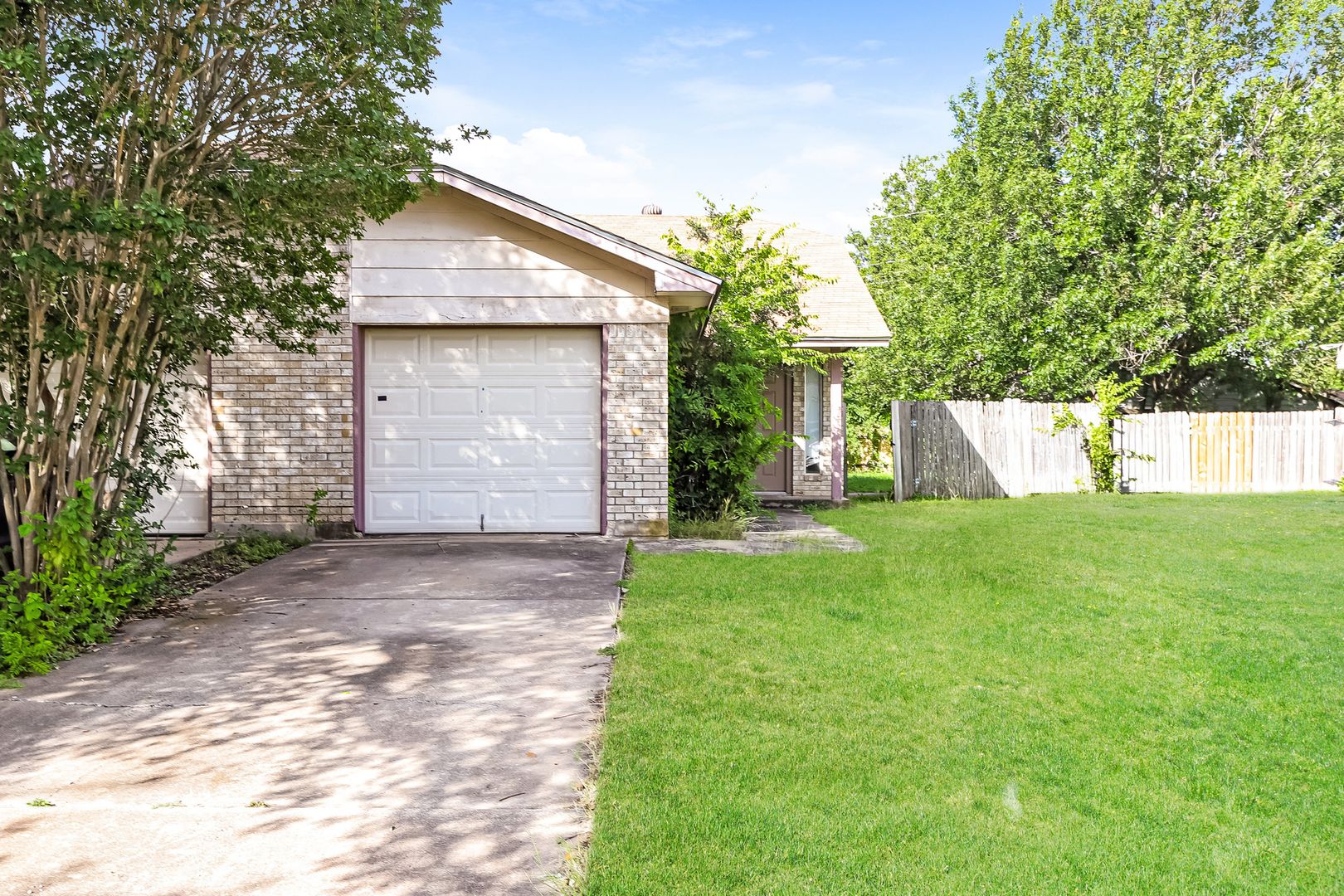 Round Rock House: 2294 A Misty Morning Way