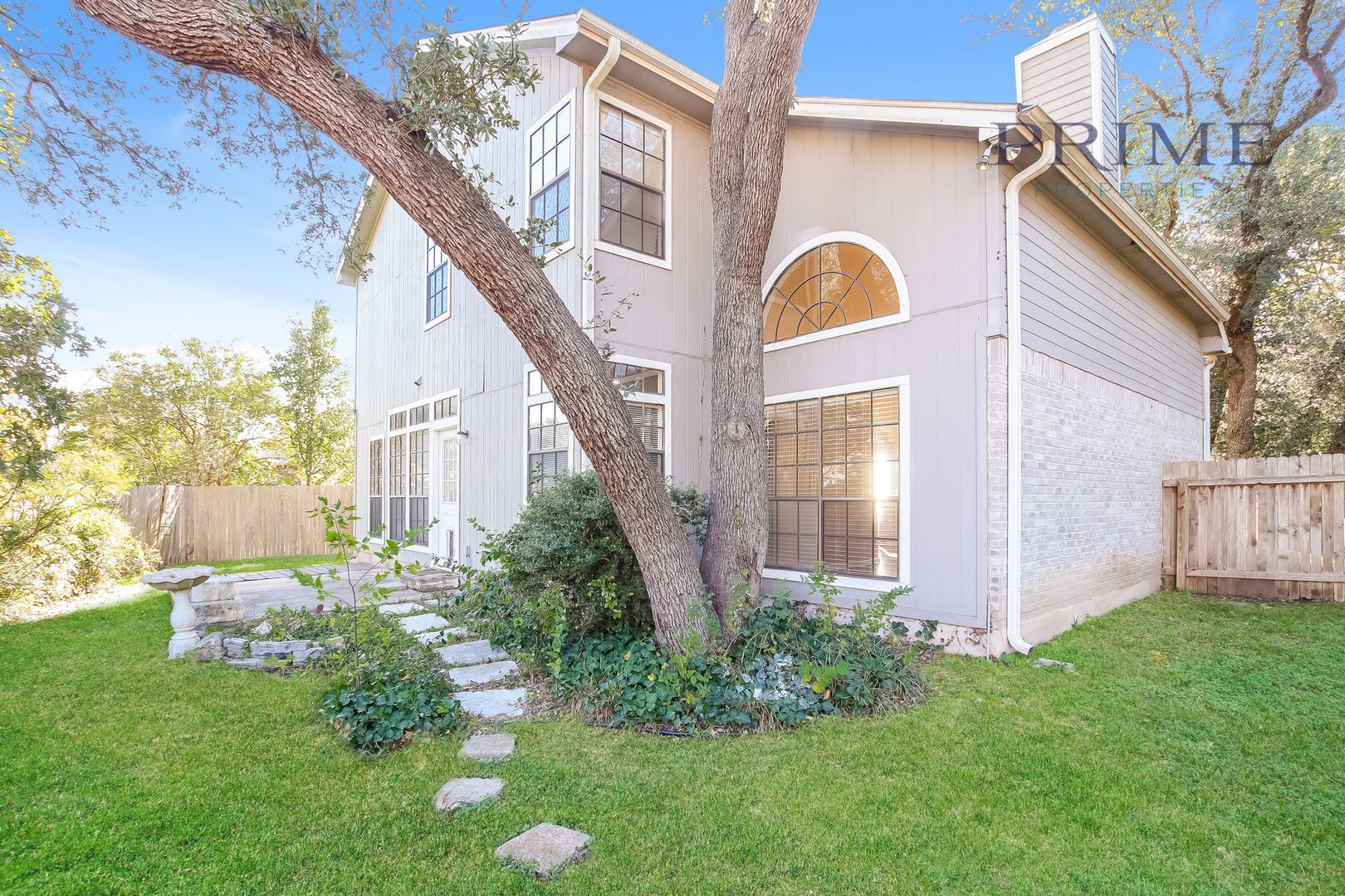 Cedar Park House: 2802 Hummingbird Circle