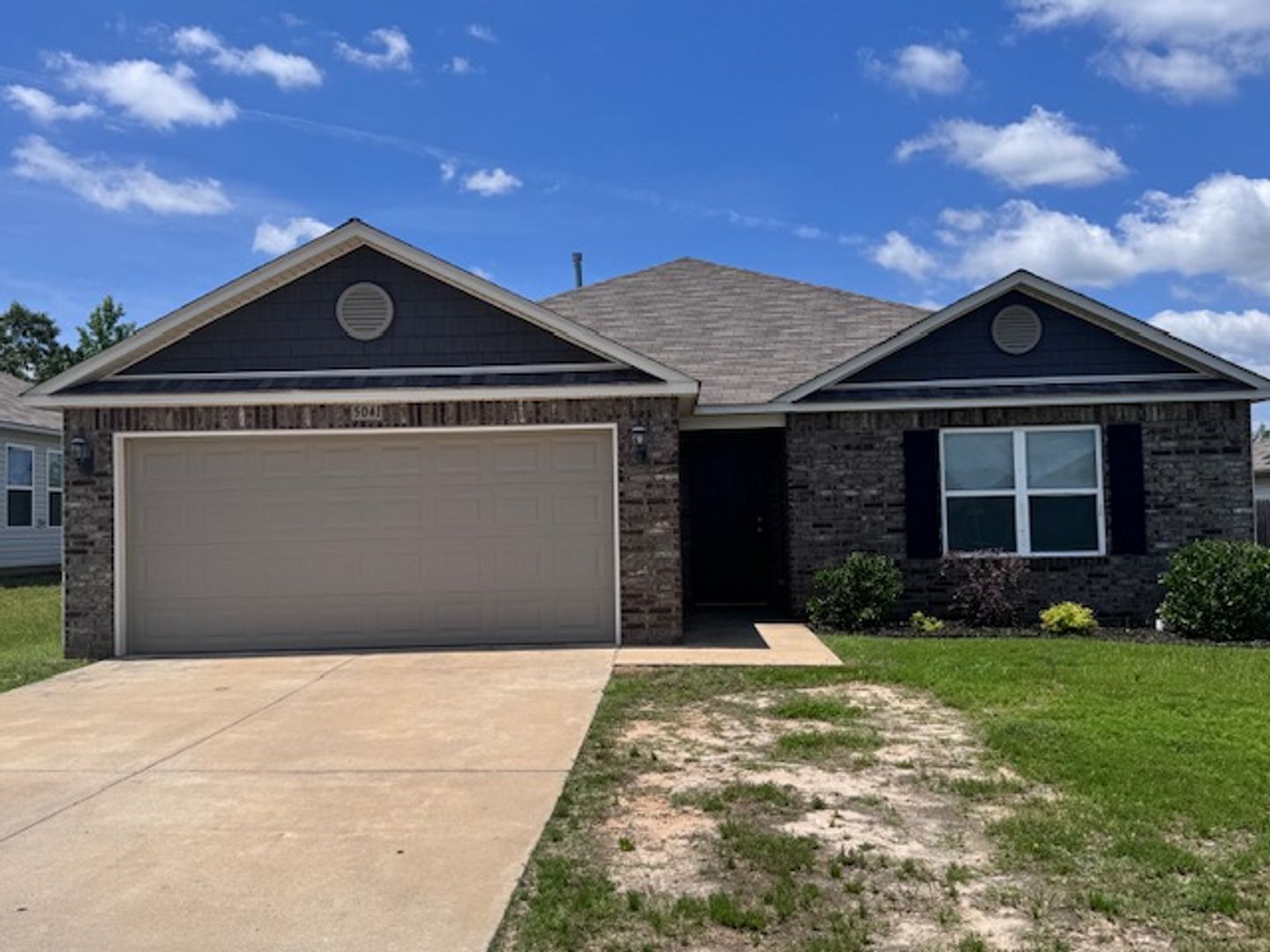 Bauxite House: 5041 Red Fox Trail