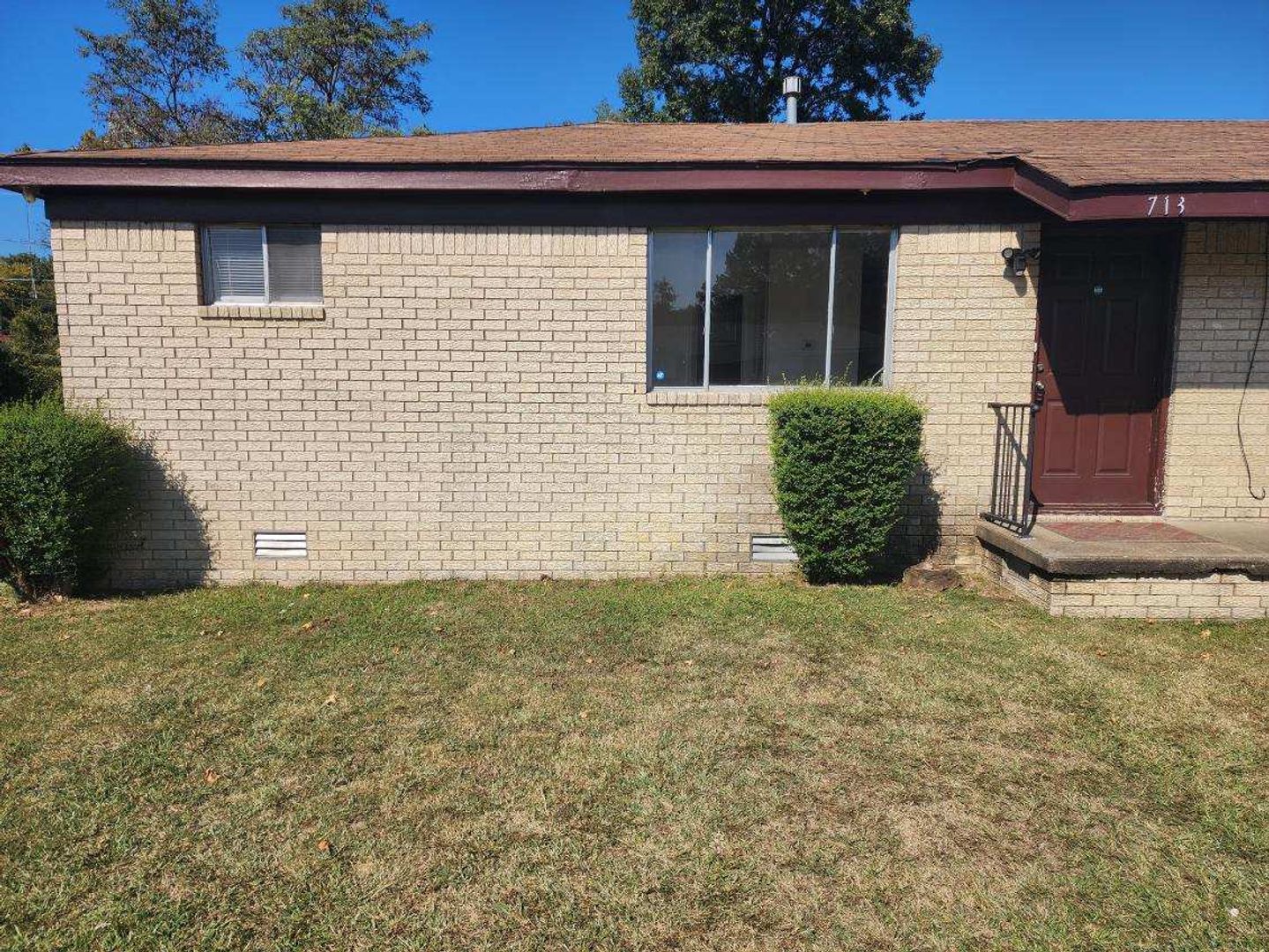 Jacksonville Apartment: 713-715 Smart Street