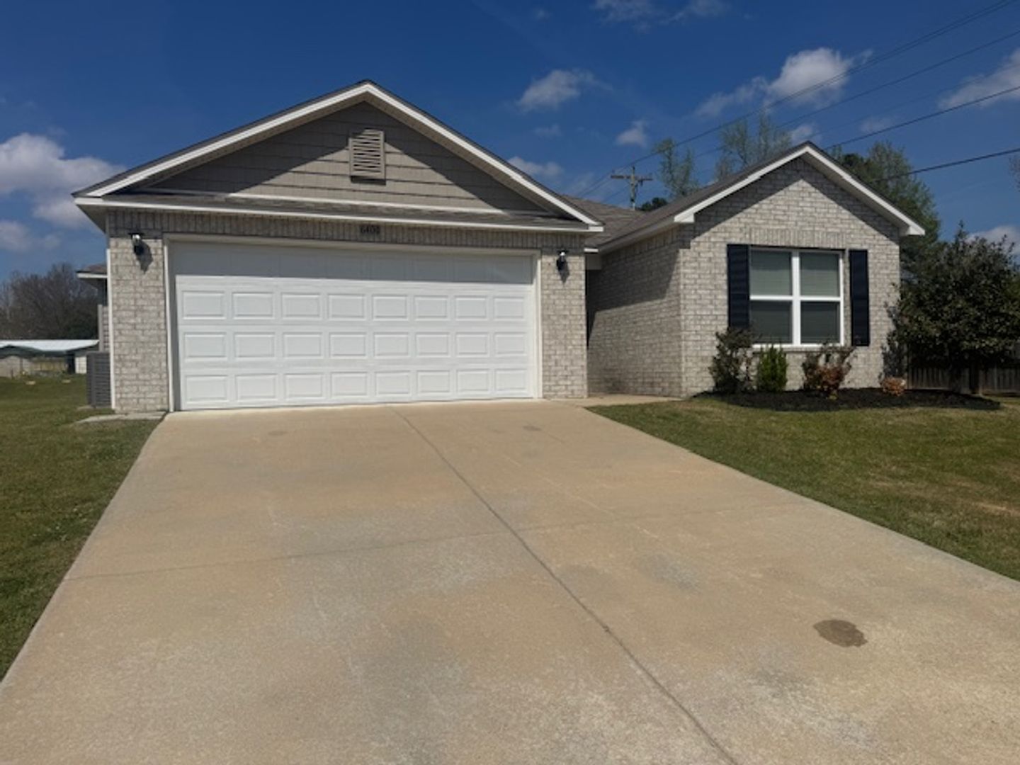 Alexander House: 6400 Amalie Drive