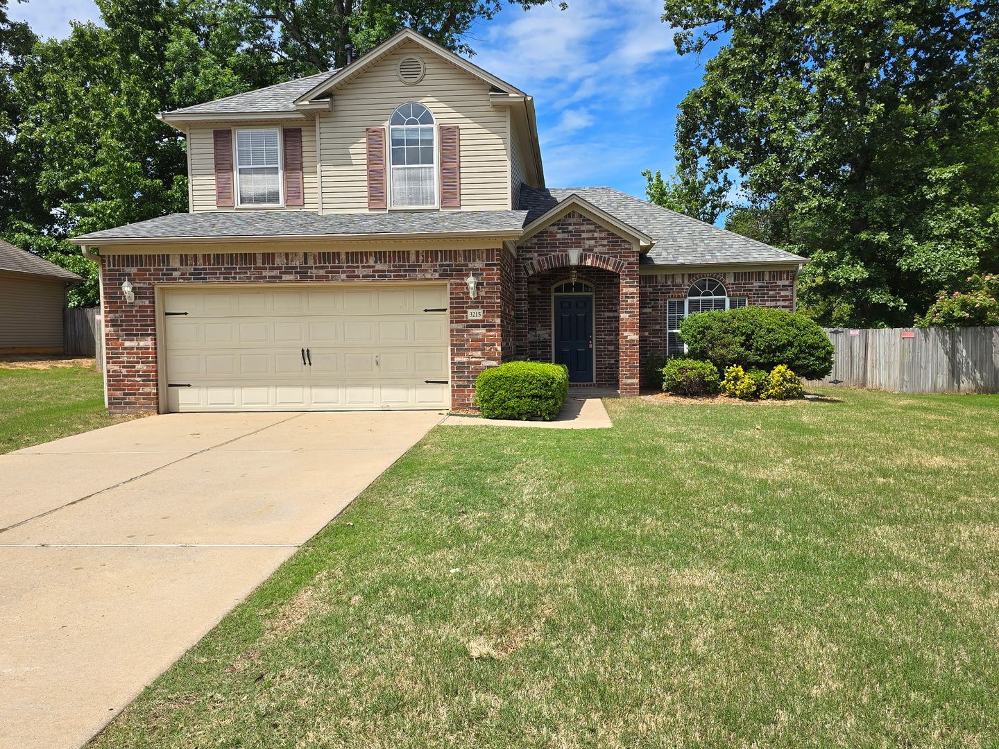 Benton House: 3215 Shelby Drive