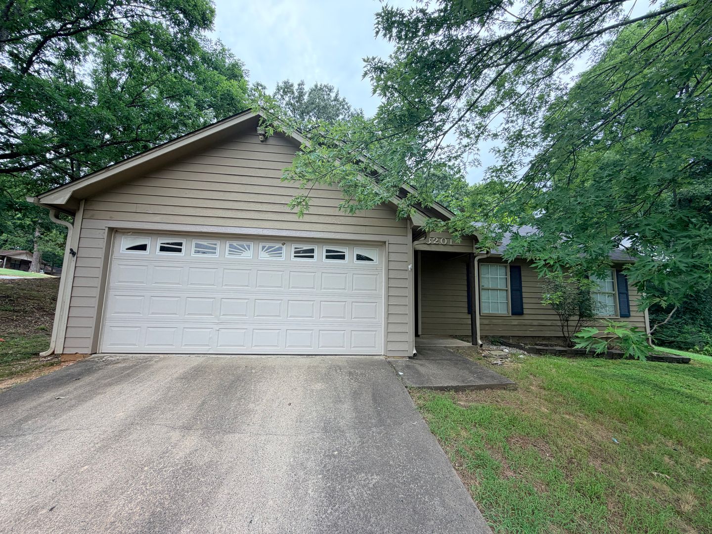 Bryant House: 3201 Stivers Boulevard