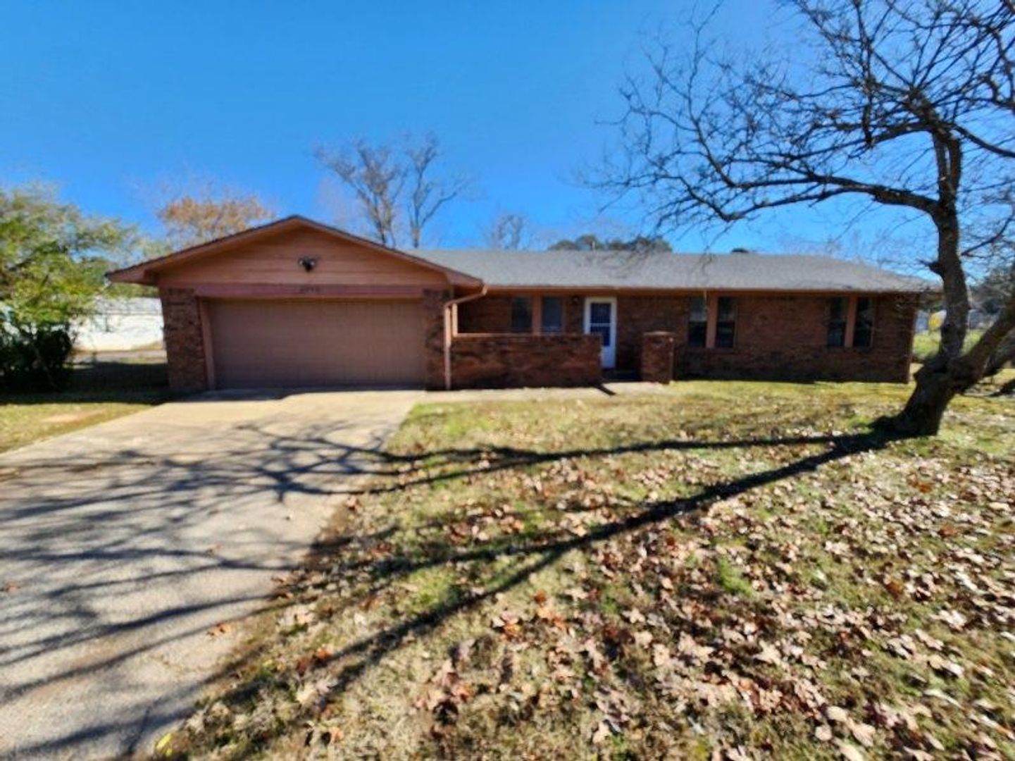 Benton House: 6938 Congo Road