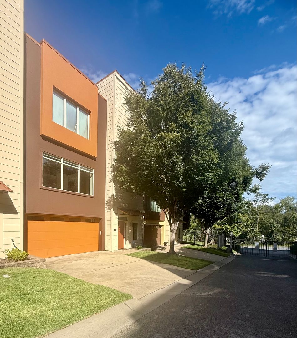 Little Rock Townhome: 110 Vertical Lofts Drive