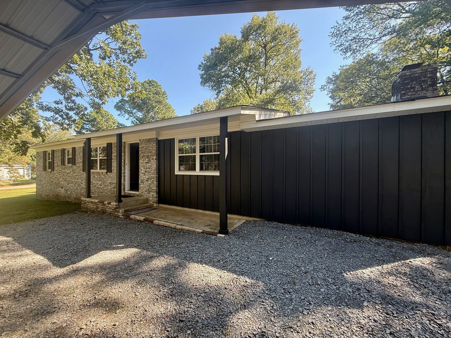 Bryant House: 2806 Hurricane Lake Road