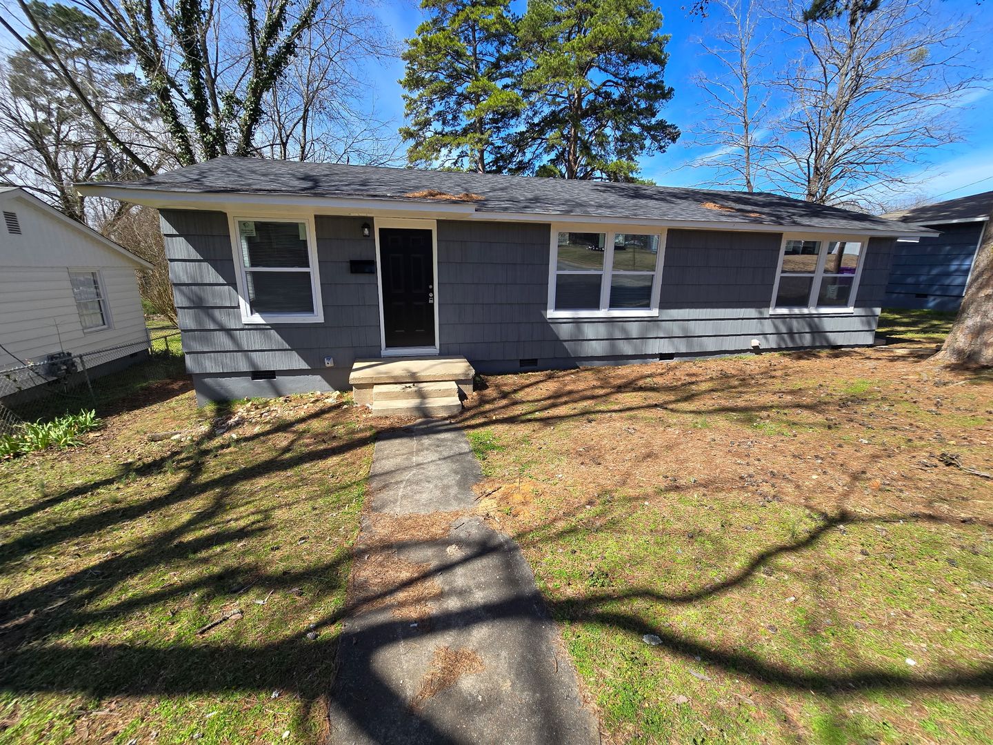 Benton Apartment: 39 Hiland Place