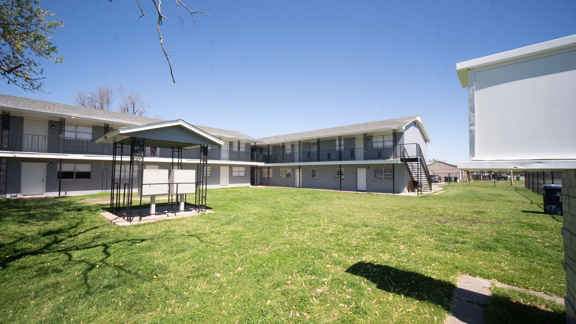 Oklahoma city Apartment: 2801 SW 42