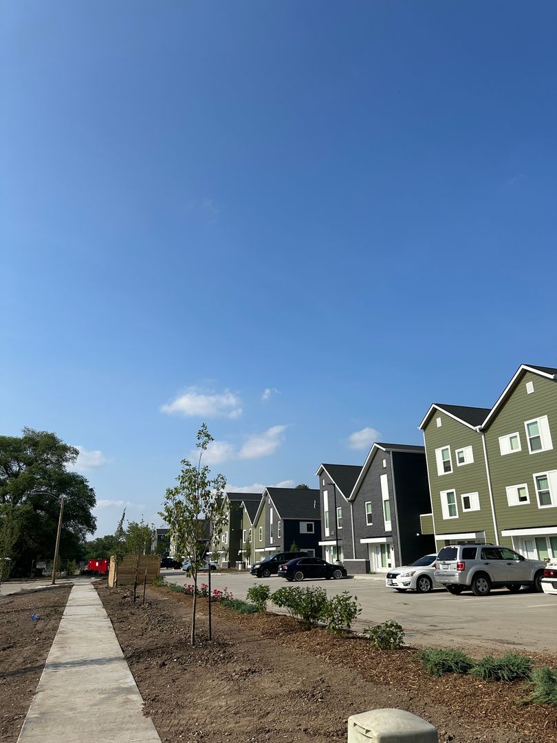 Lincoln Apartment: 400 N. 36th Street