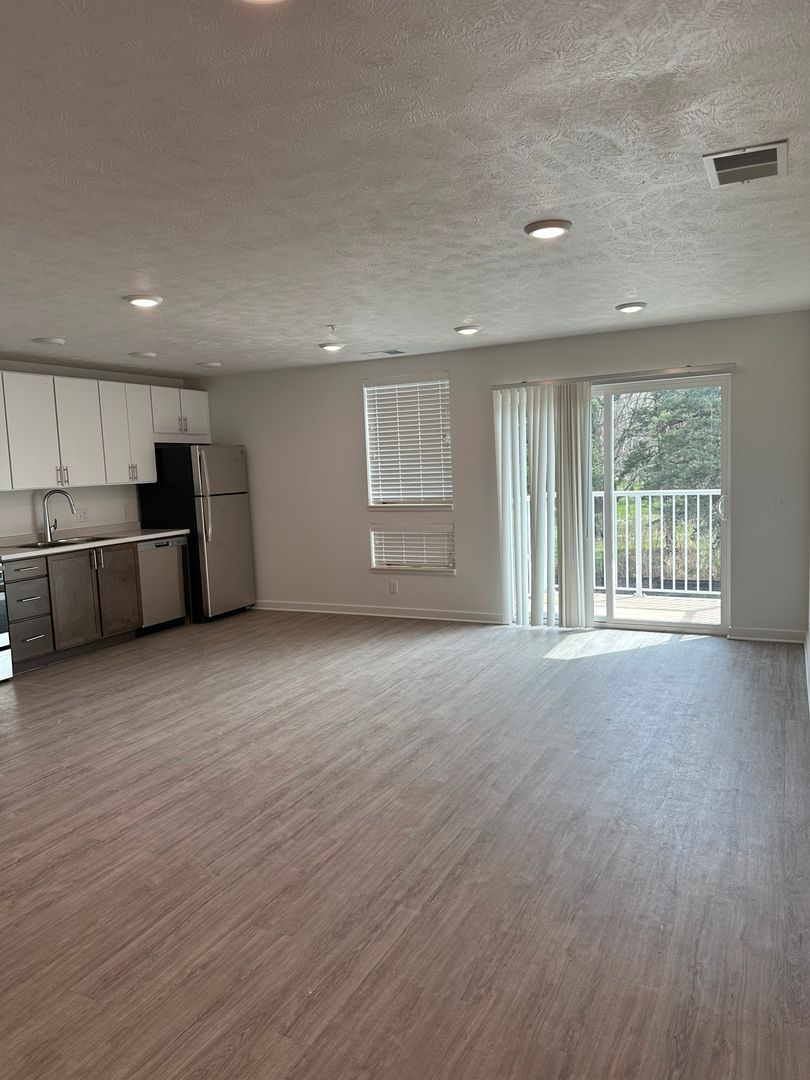 Lincoln Apartment: 400 N. 36th Street