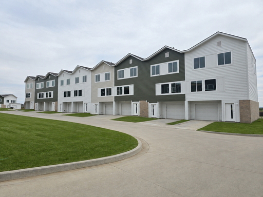 4 Bedroom Townhome ( Tax Credit )