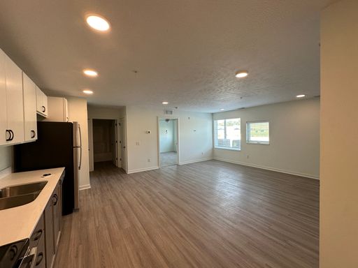 Up to First 30 Days Rent Free - Third Level One Bedroom - Housing Assistance Accepted! – photo 1