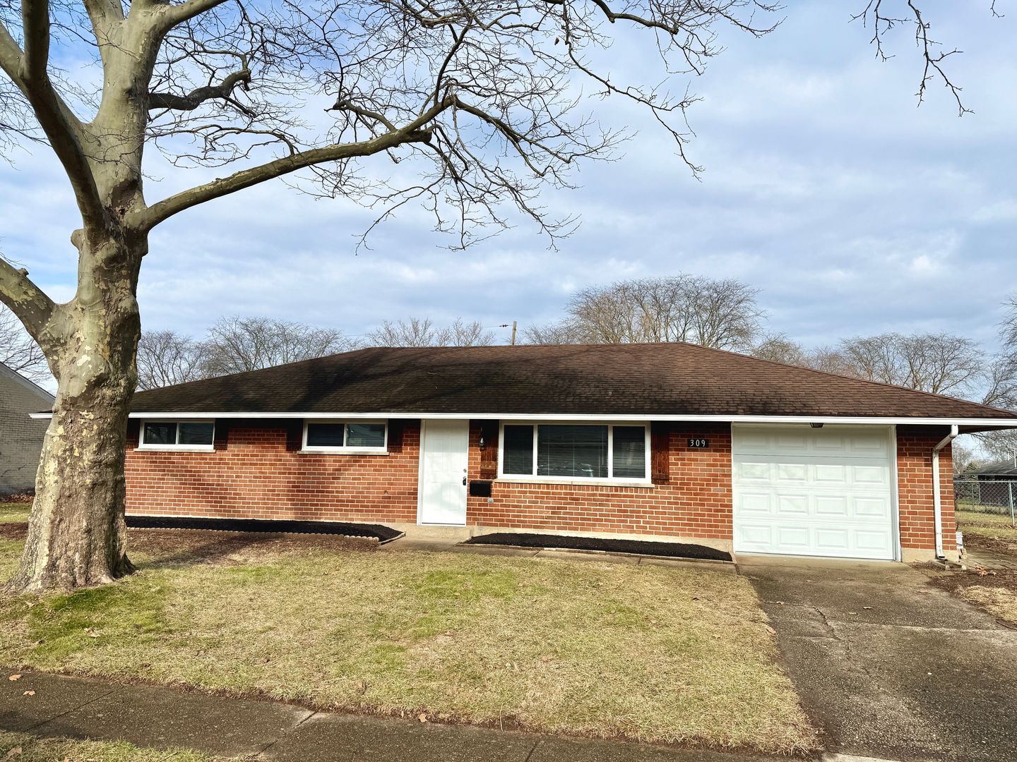 Kettering House: 309 Lesher Dr.