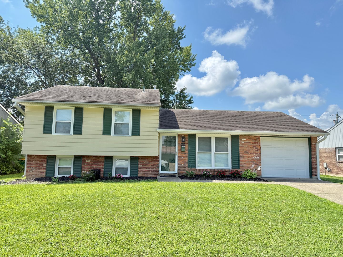 Springboro House: 575 Market St