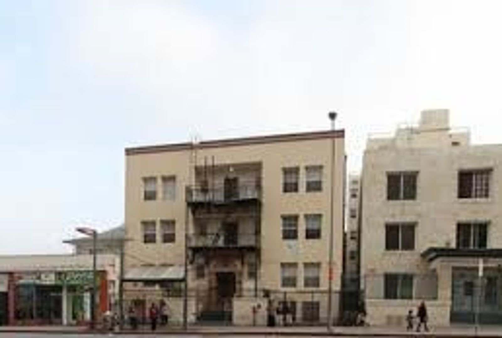 LOS ANGELES Apartment: 1249 6TH ST.